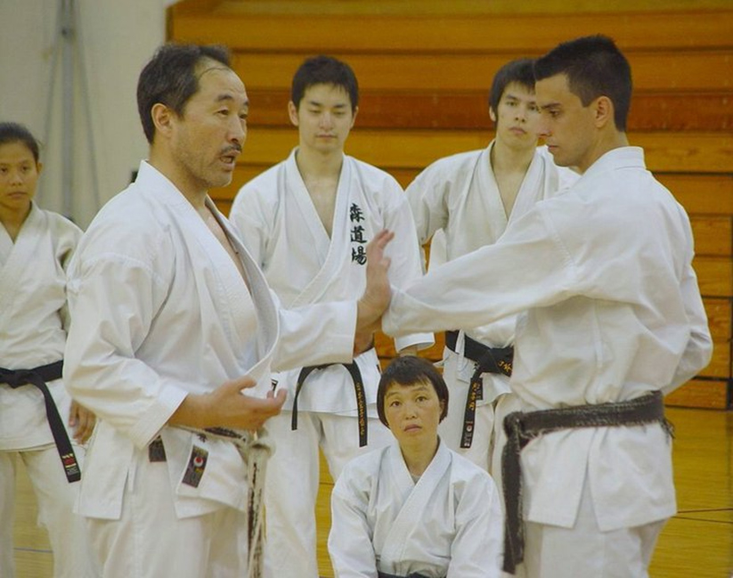 guest instructor Yasunori Ogura demonstrating techniques